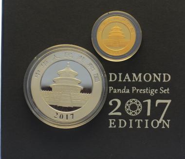 China 10 Yuan & 100 Yuan 2017 Panda - 8 Gramm Feingold & 30 Gramm Feinsilber - Diamond Prestige Set